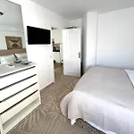 Dima Zona Torrecilla Апартаменти *